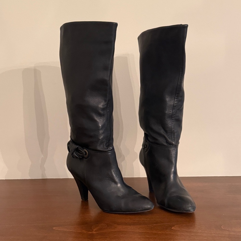 Arturo Chiang Black Heeled Boots